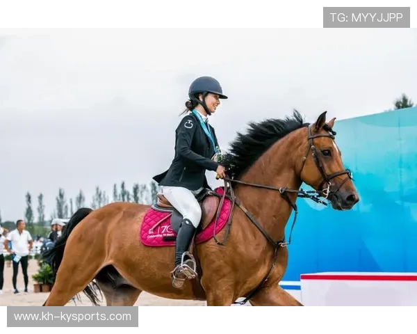 哥伦比亚马术协会推出青少年马术培训计划，培养未来骑手。，哥伦比亚马戏团 电影